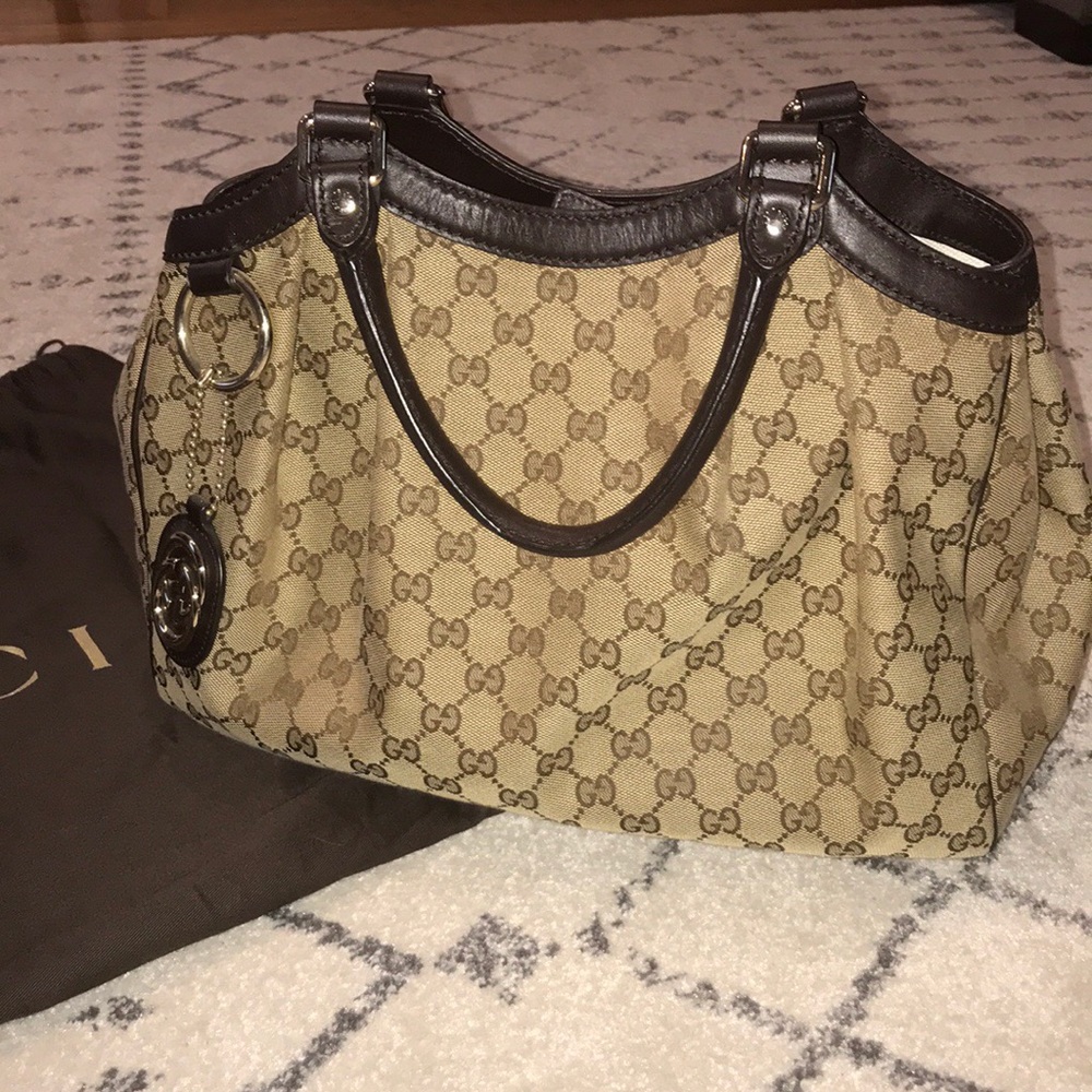 Gucci canvas purse